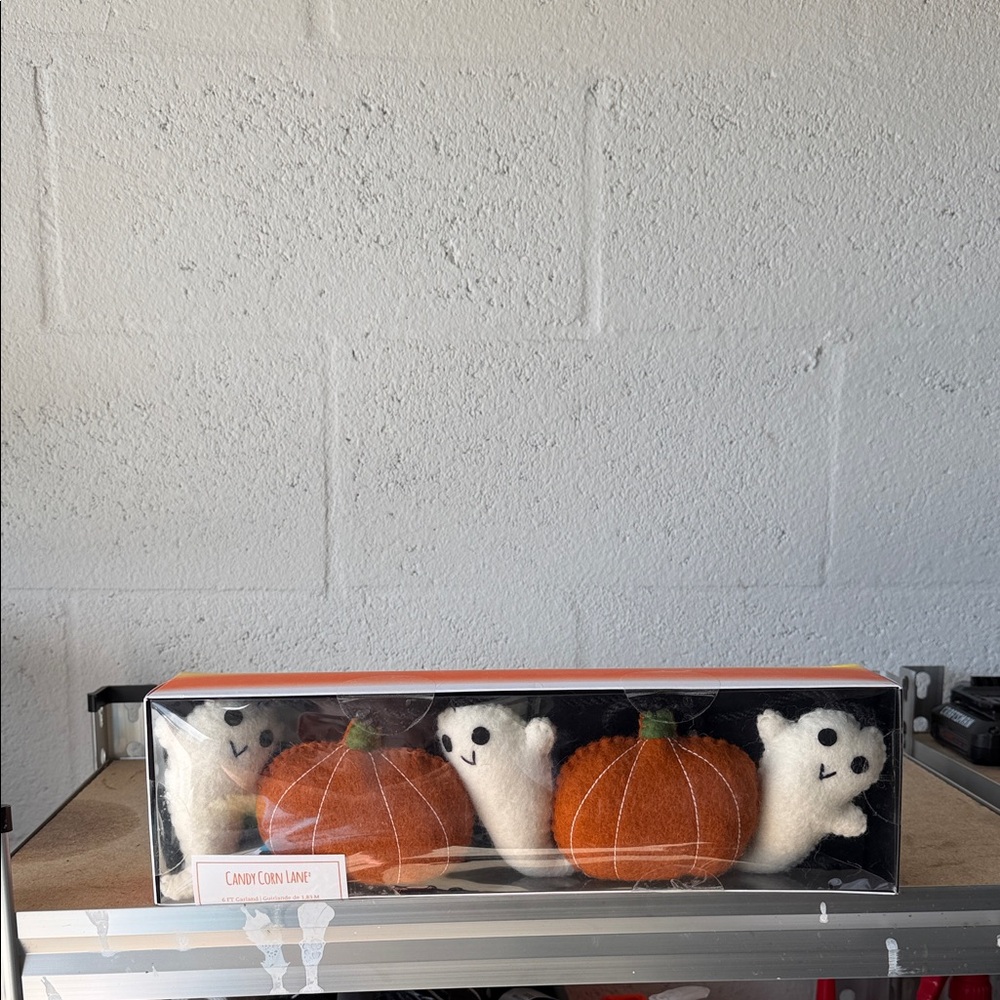 Candy Corn Lane Halloween Ghost and Pumpkin Decor Set